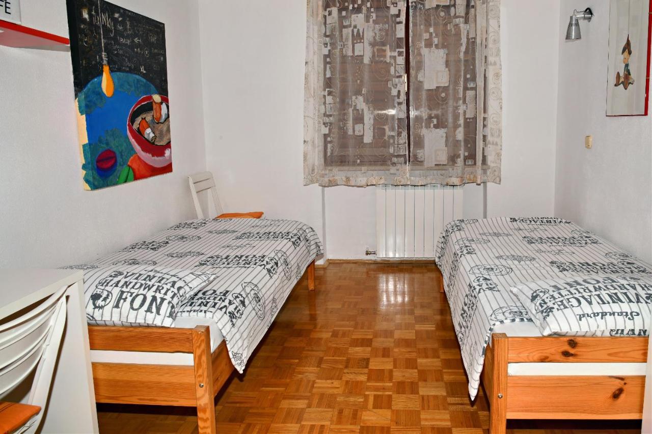 شقة Apartma Ika كوبر المظهر الخارجي الصورة